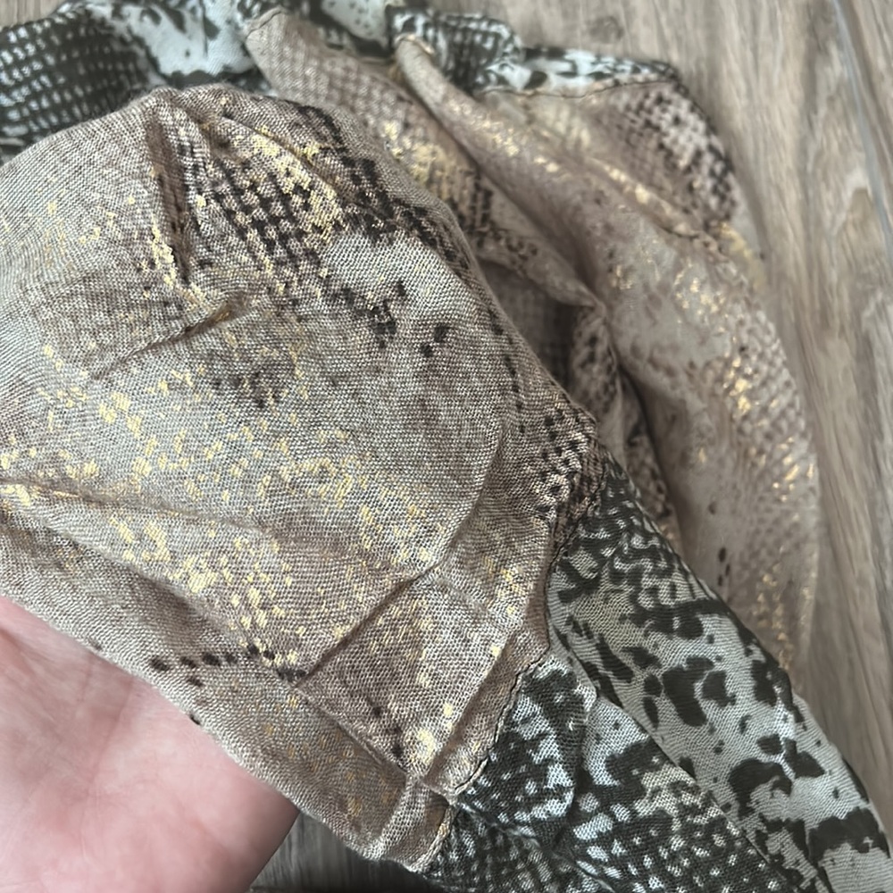 Express Infinity Scarf - Picture 2 of 3